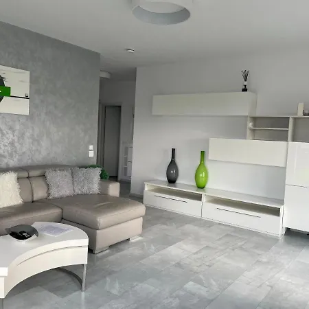 Luxury Westpark 2 Residence With Lake View Bucharest Exterior photo