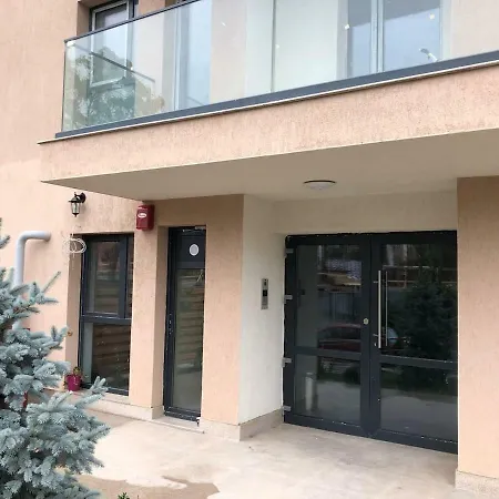 Luxury Westpark 2 Residence With Lake View Bucharest Exterior photo