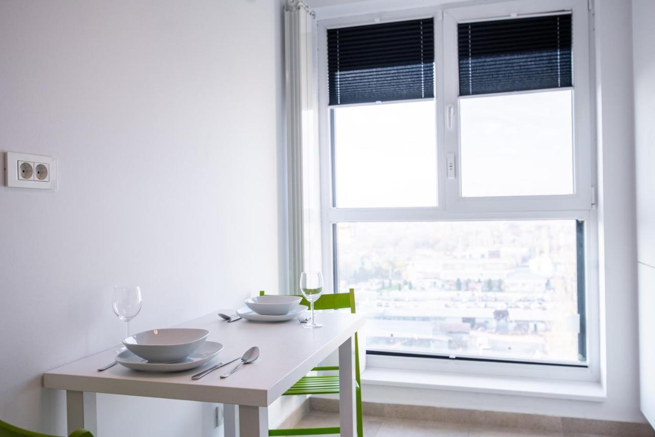 דירה Luxury Westpark 2 With View בוקרשט